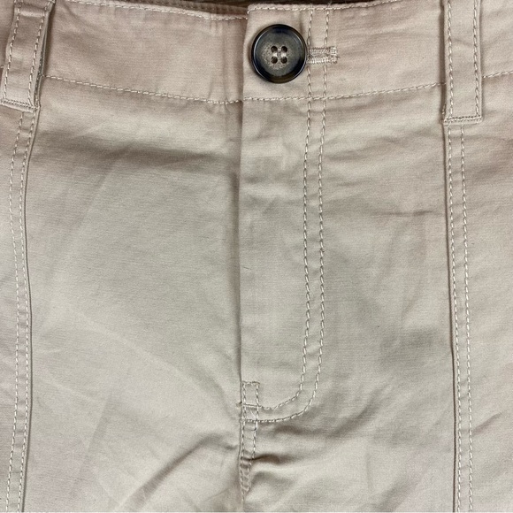 Nordstrom Signature Beige Patch Pocket Utility Shorts NWT Size 4 - Picture 3 of 7